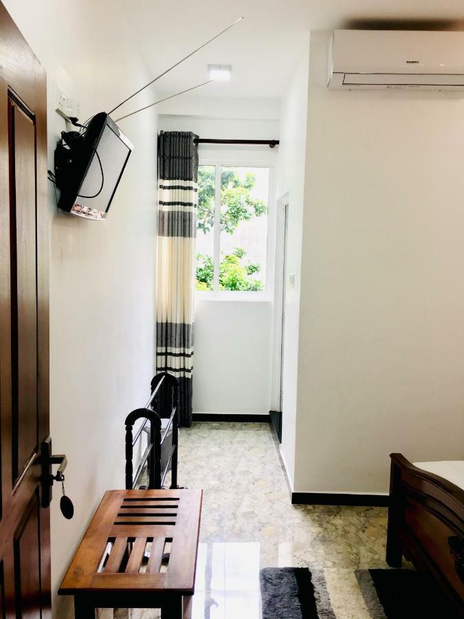 Jenushi Homestay Kandy Exterior photo
